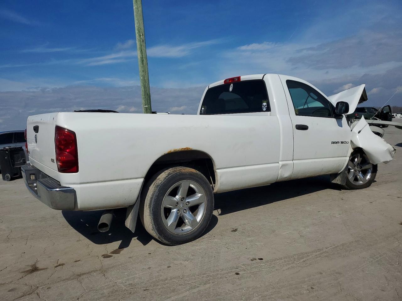 2007 Dodge Ram 1500 St - Image 3