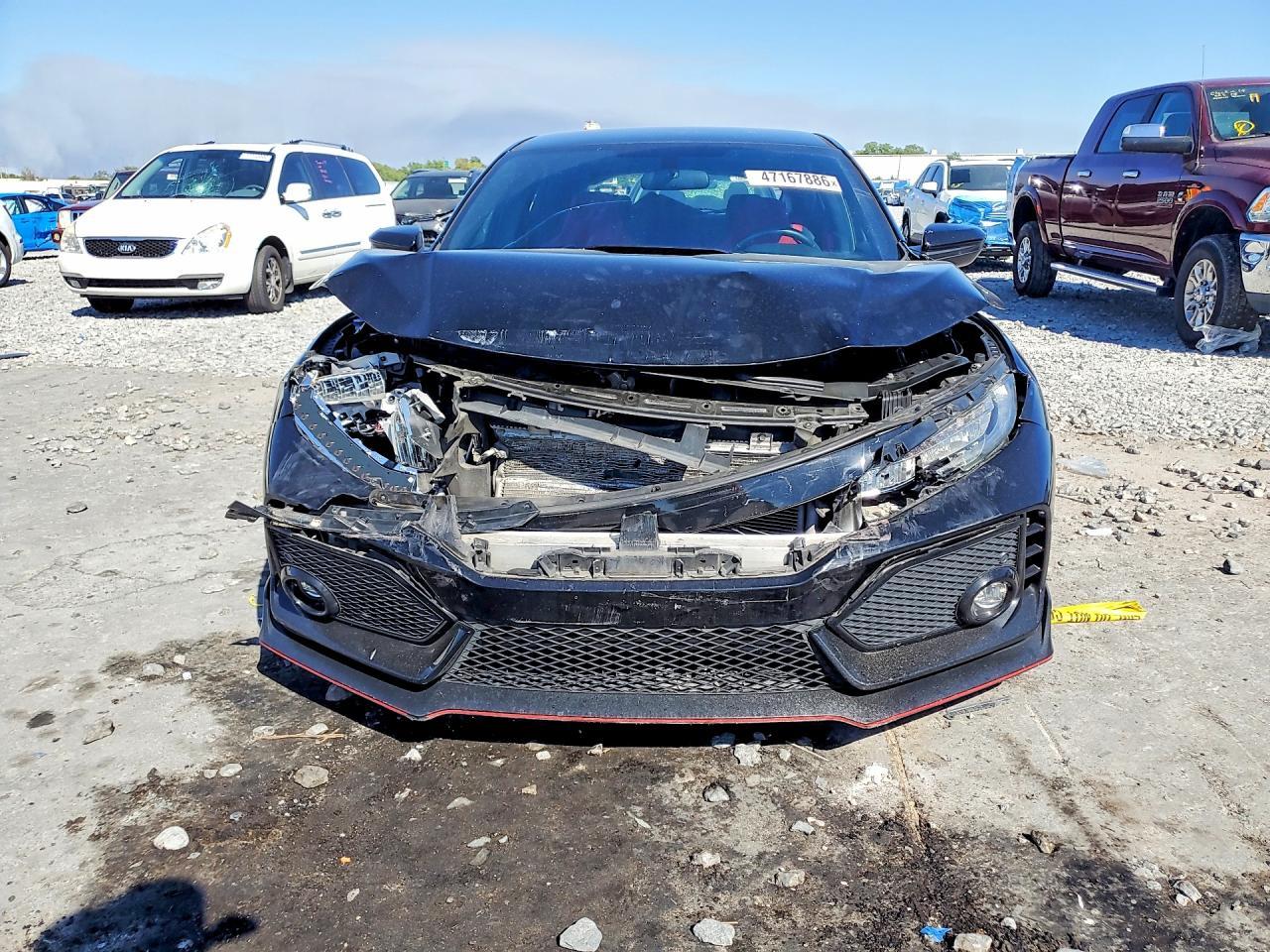 2019 Honda Civic Type-R Touring - Image 5