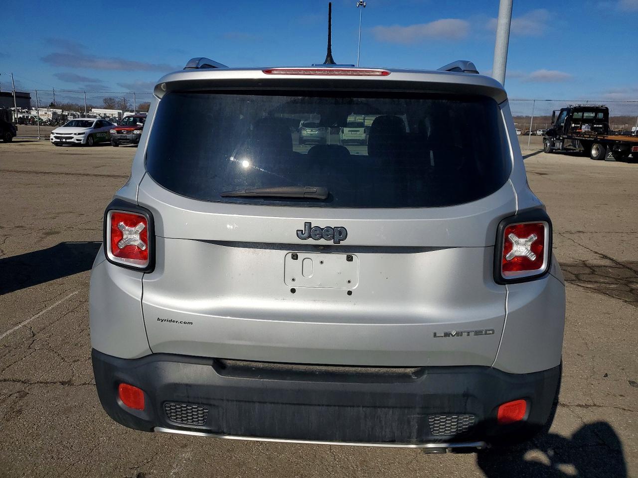 2015 Jeep Renegade Limited - Фото 6