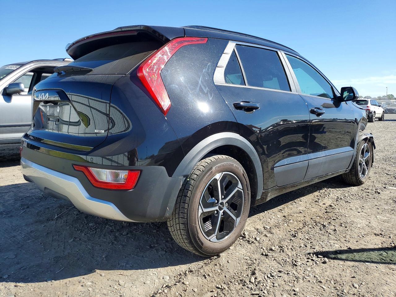 2024 Kia Niro Ex - Image 3