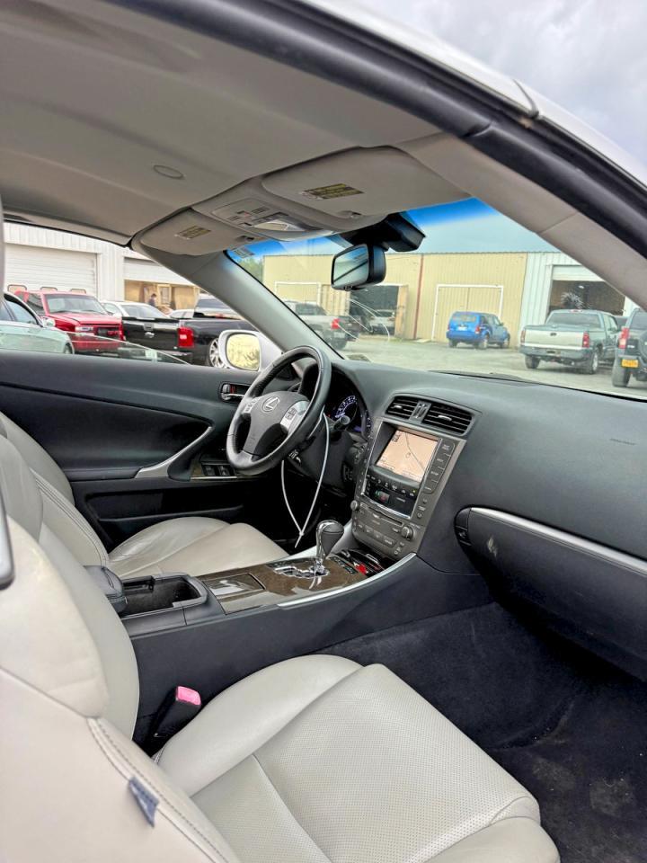 2011 Lexus Is 250C Base - Image 7