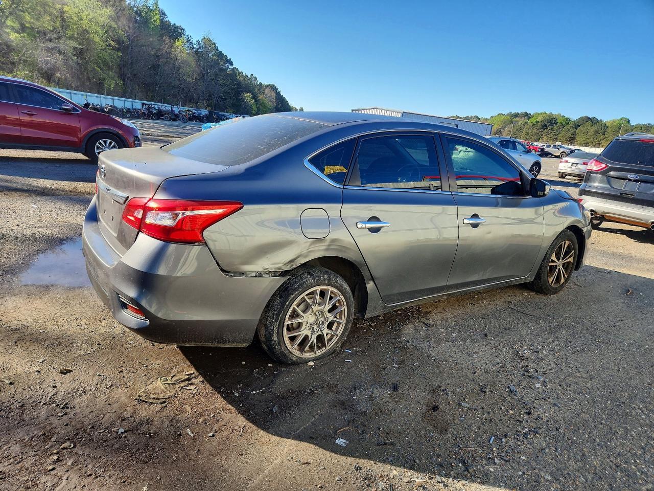2019 Nissan Sentra S - Фото 3