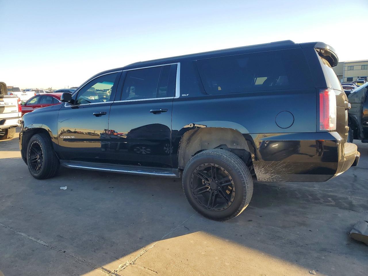 2018 GMC Yukon Xl C1500 Slt - Фото 2