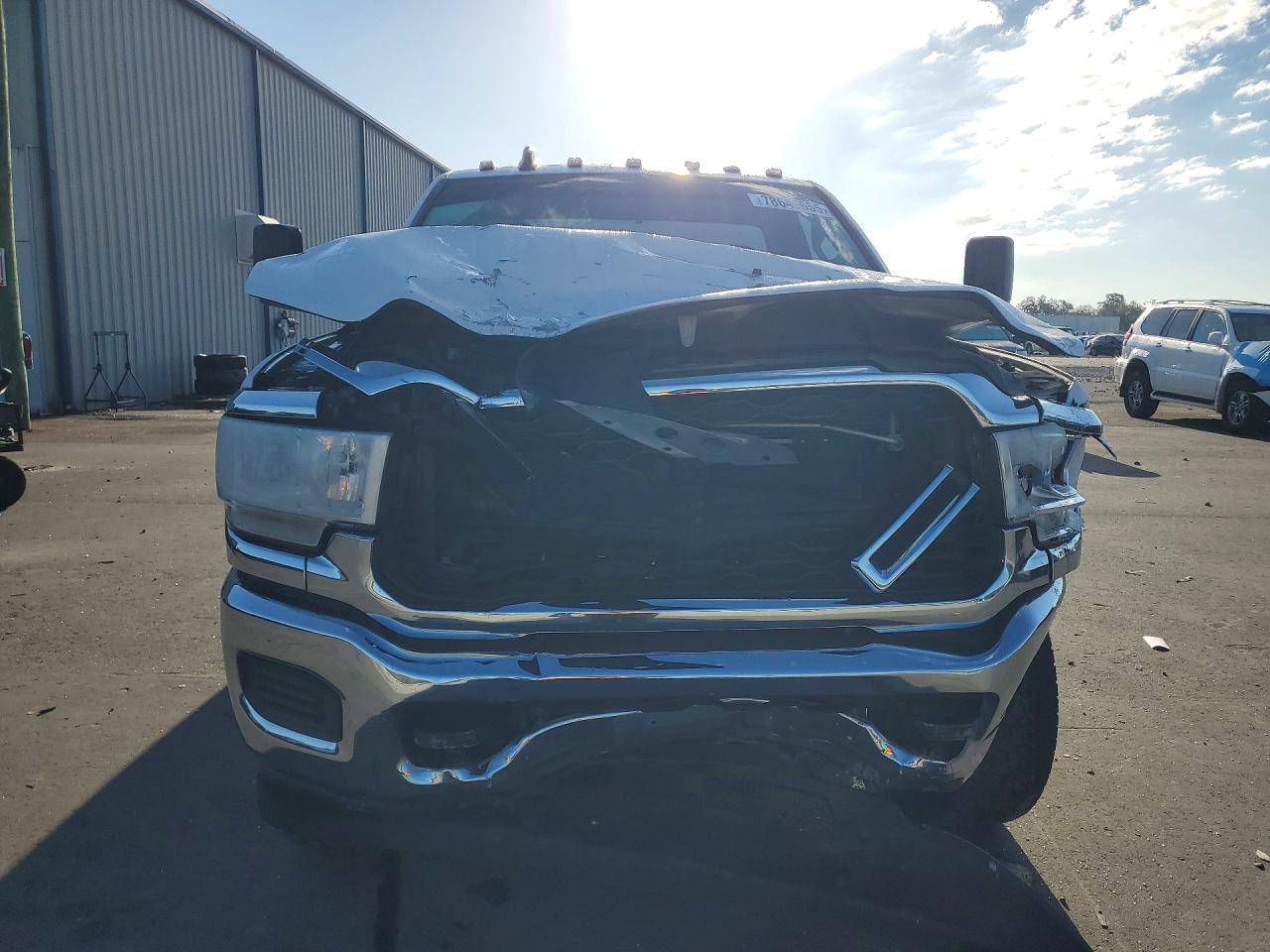 2021 Ram 3500 Tradesman - Фото 5