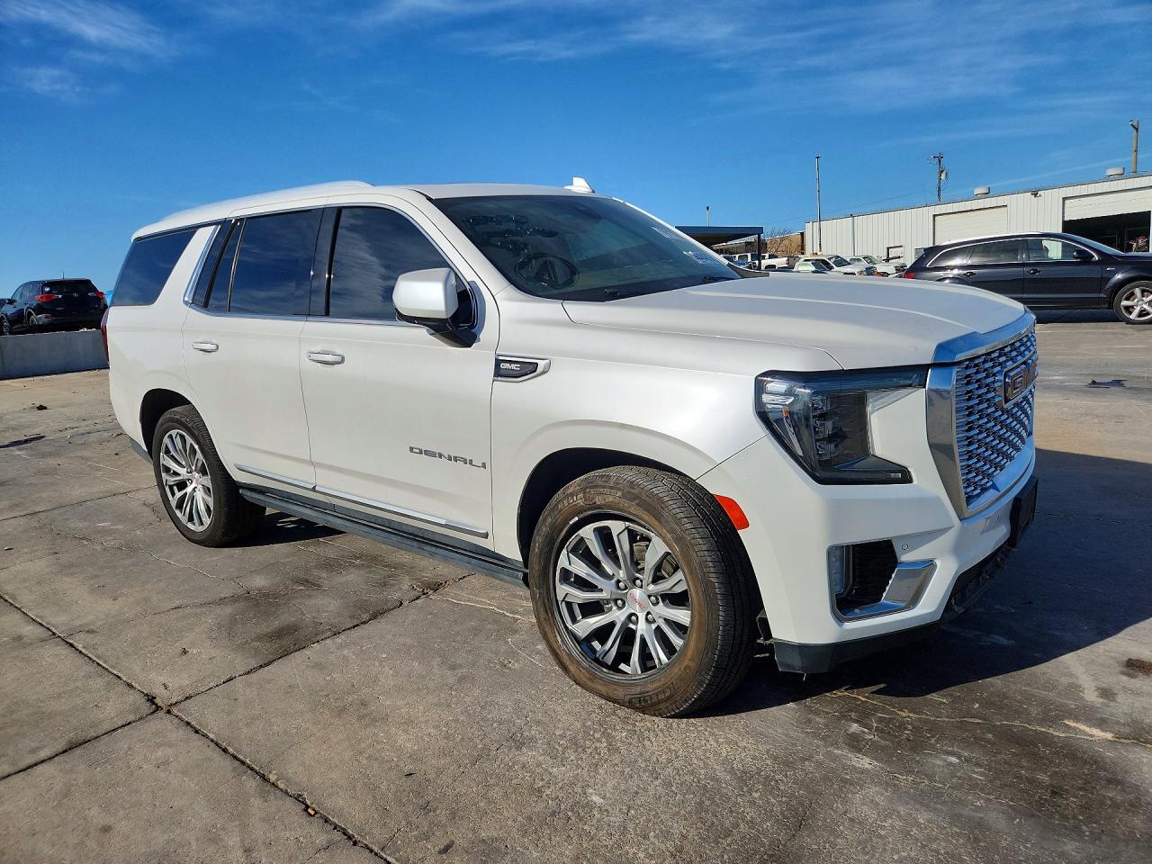 2021 GMC Yukon Denali - Фото 4