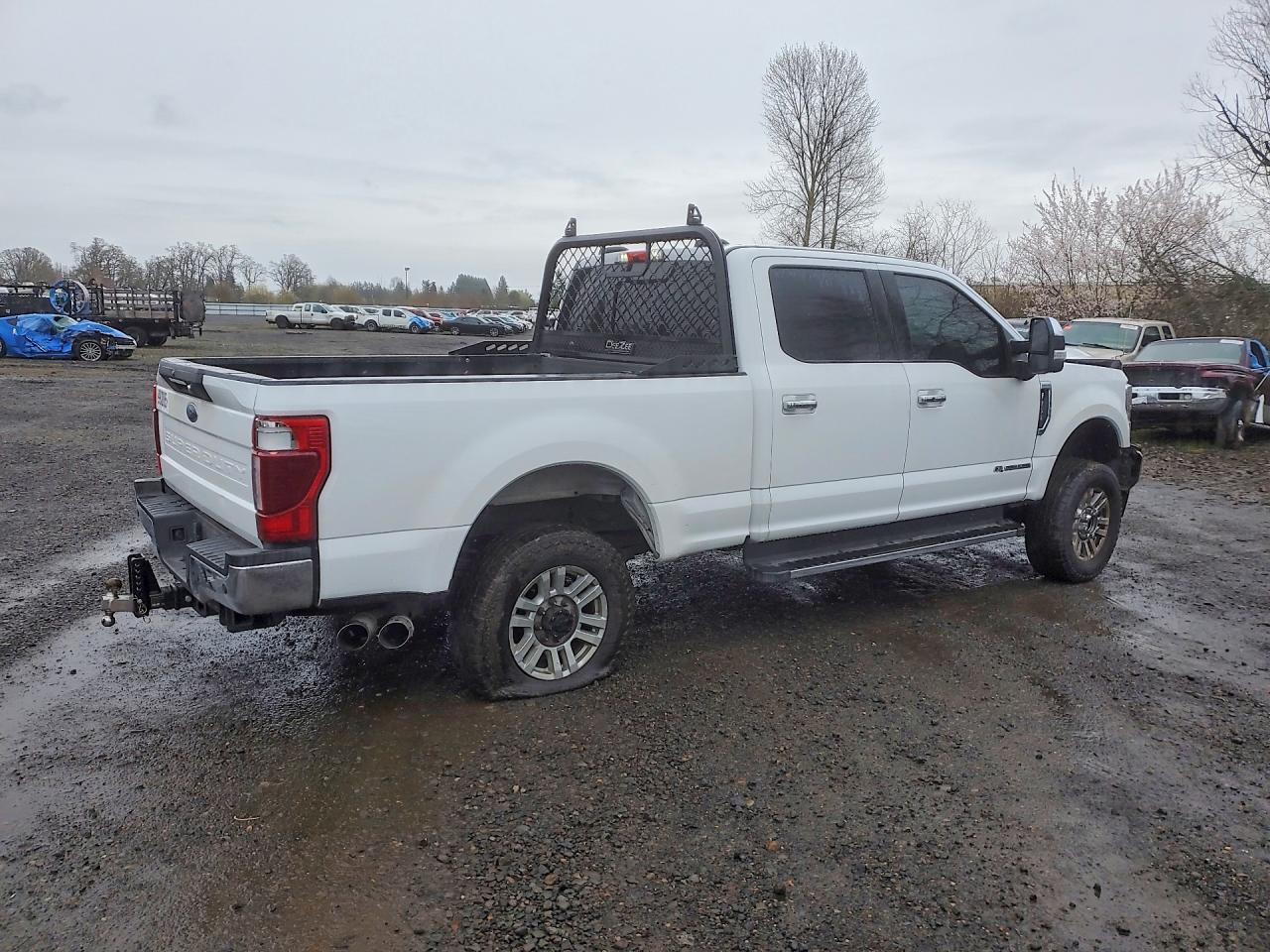 2022 Ford F250 Super Duty - Фото 3