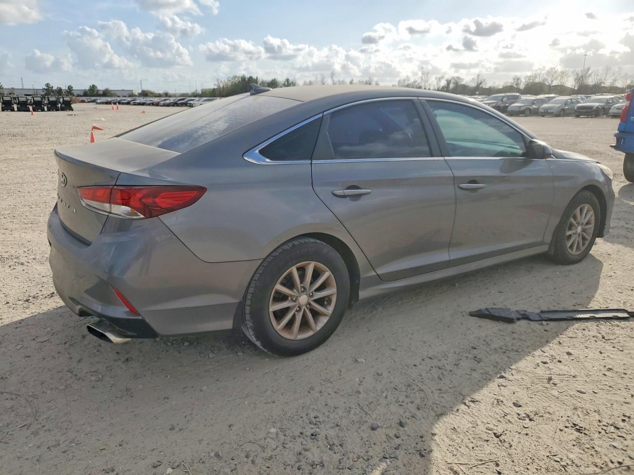 2018 Hyundai Sonata Se - Фото 3