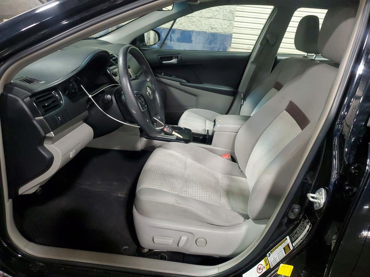2012 Toyota Camry Le - Image 7