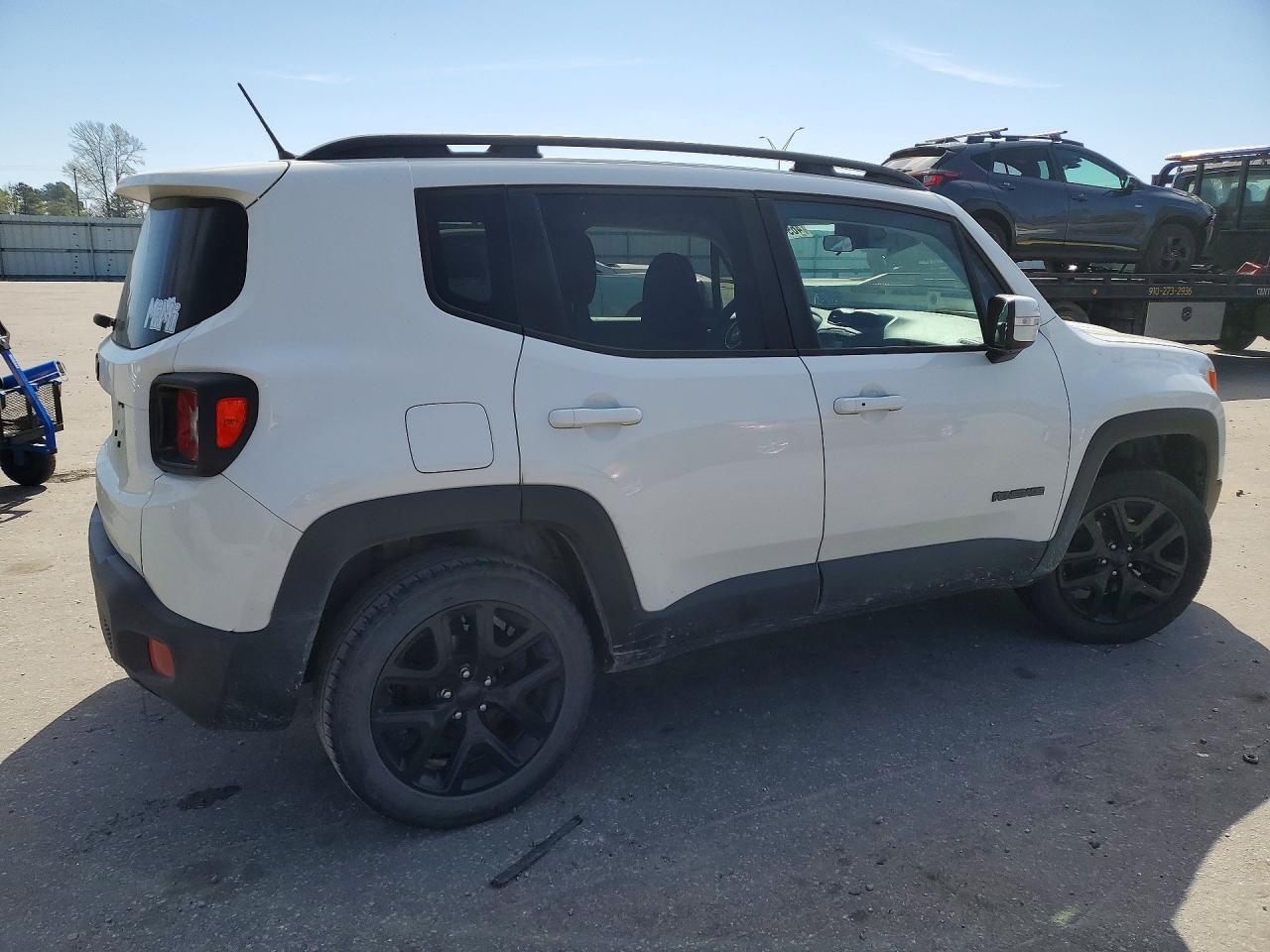 2017 Jeep Renegade Latitude - Фото 3