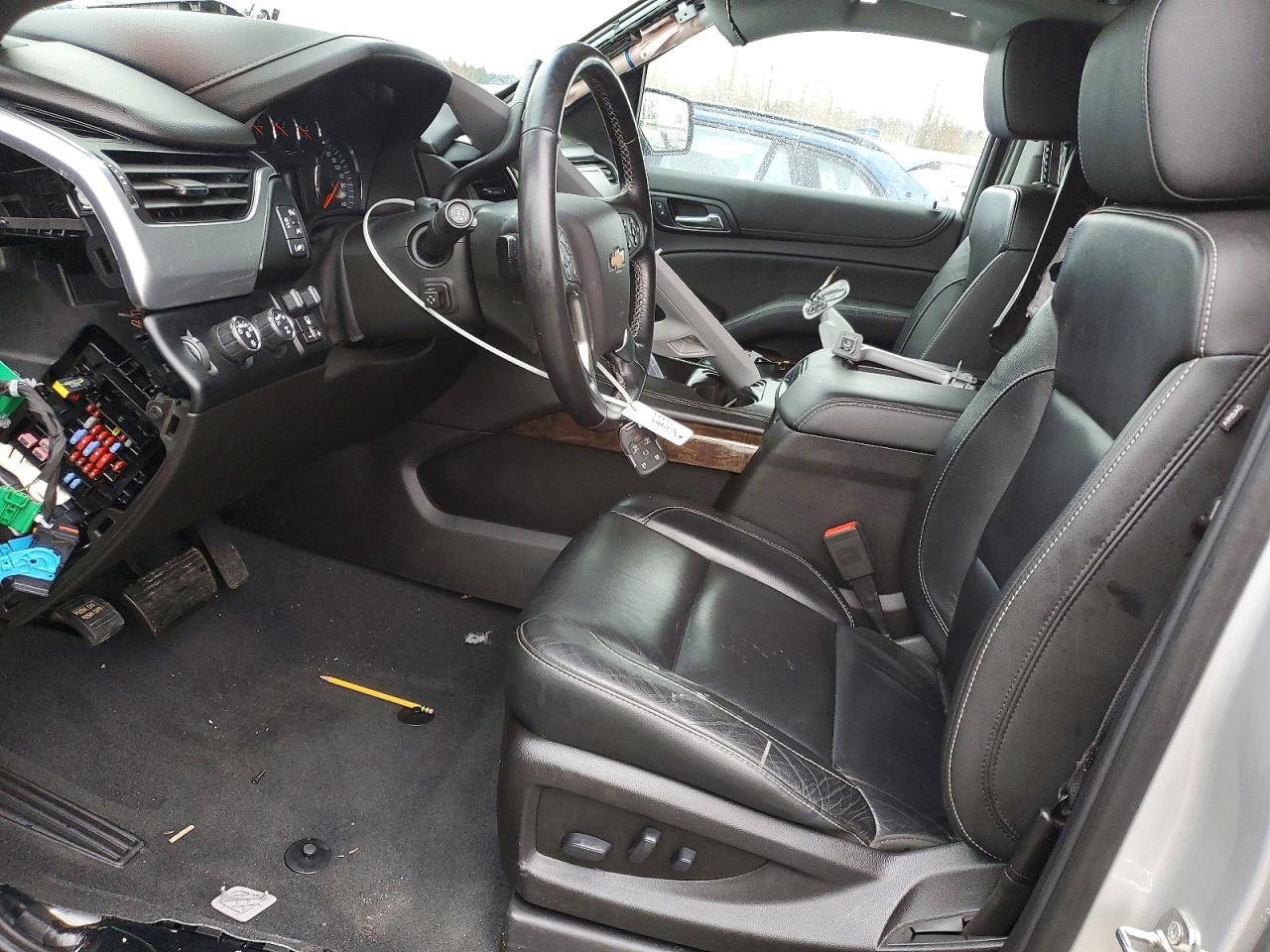 2019 Chevrolet Suburban K1500 Lt - Image 7