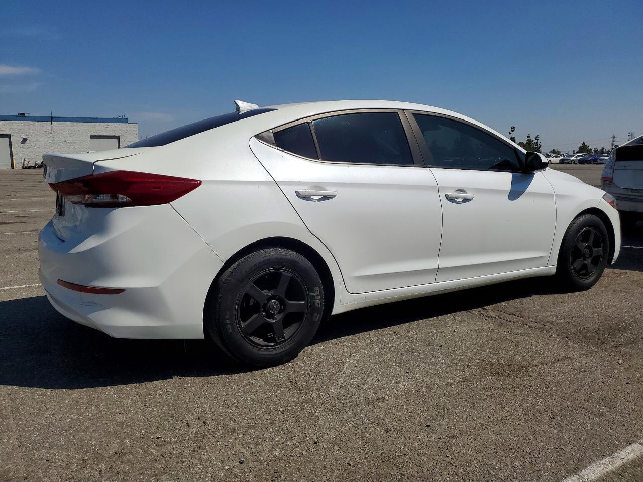 2017 Hyundai Elantra Se - Фото 3