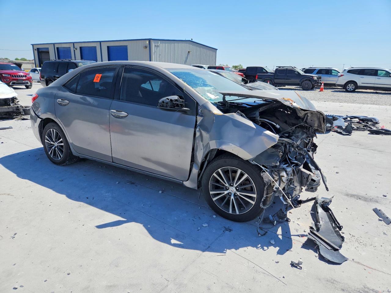 2015 Toyota Corolla Le - Image 4