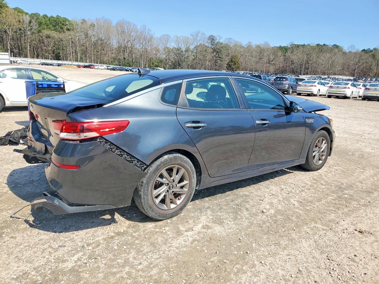 2020 Kia Optima Lx - Image 3