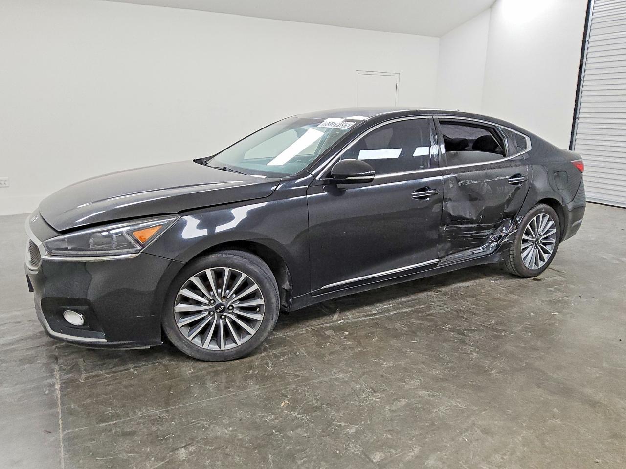 2019 Kia Cadenza Premium