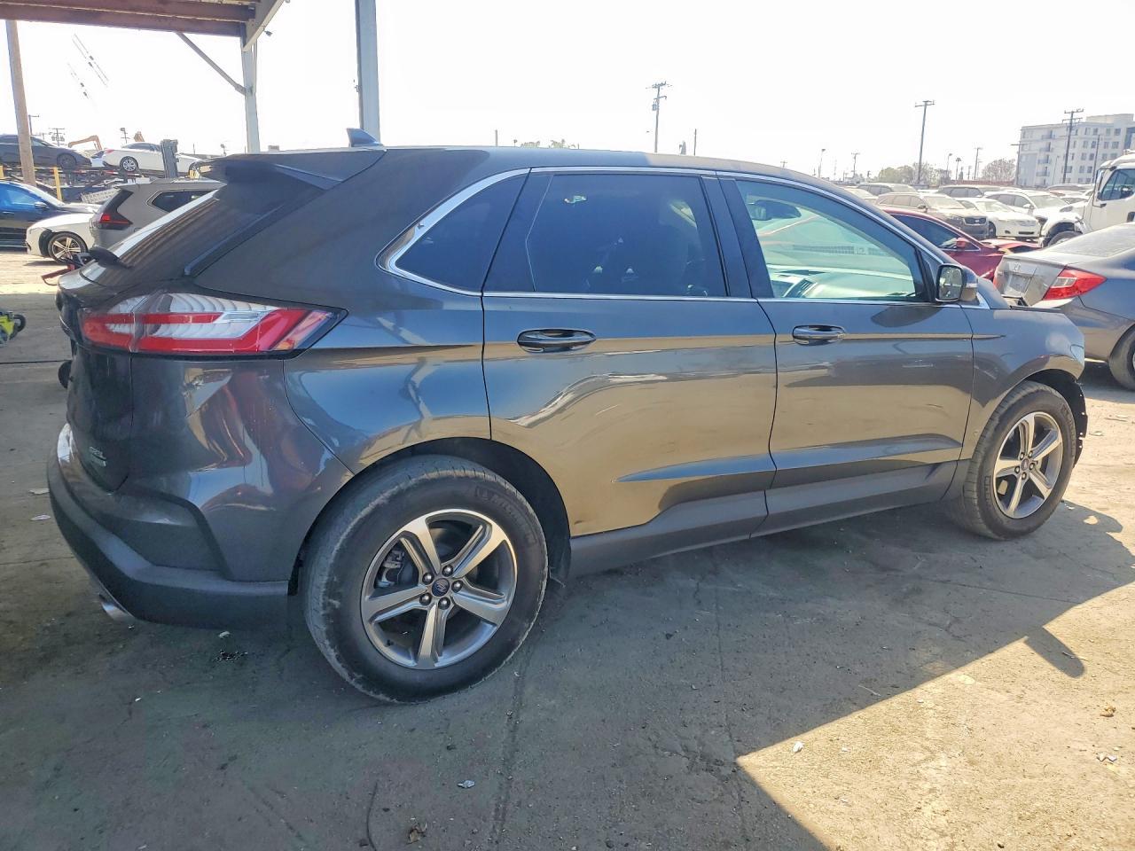 2020 Ford Edge Sel - Image 4
