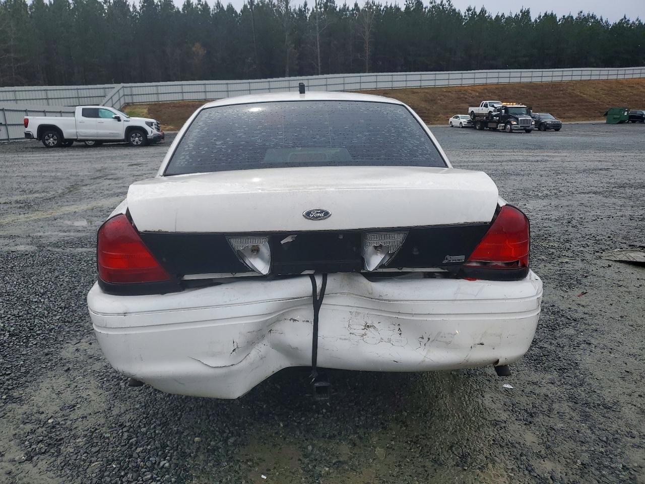 2010 Ford Crown Victoria - Фото 6