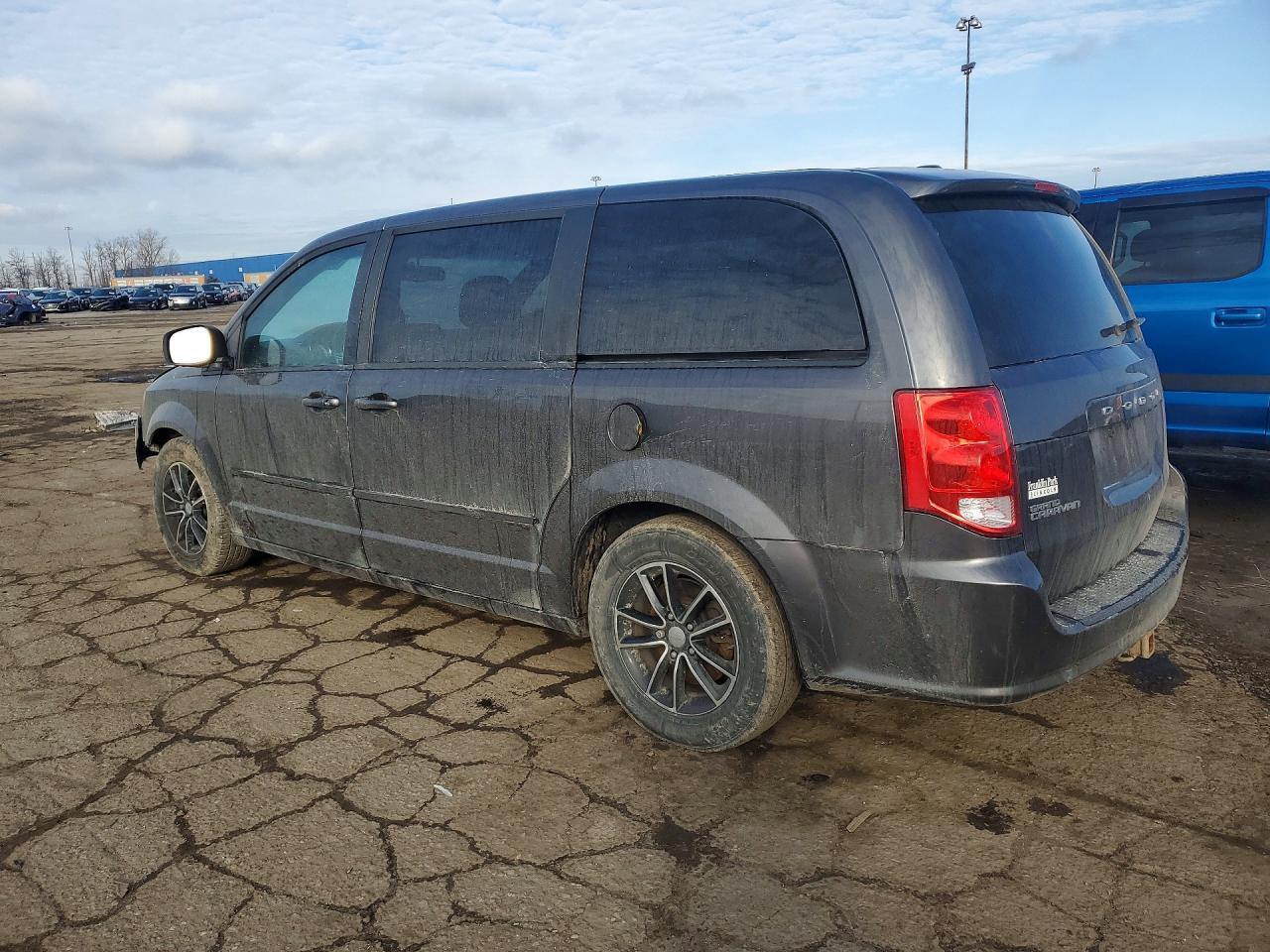2015 Dodge Grand Caravan Sxt - Фото 2