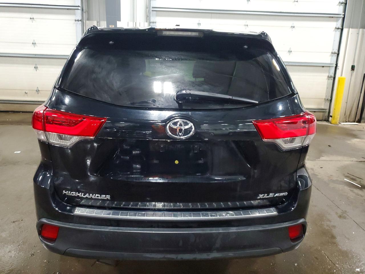 2018 Toyota Highlander Xle - Фото 6