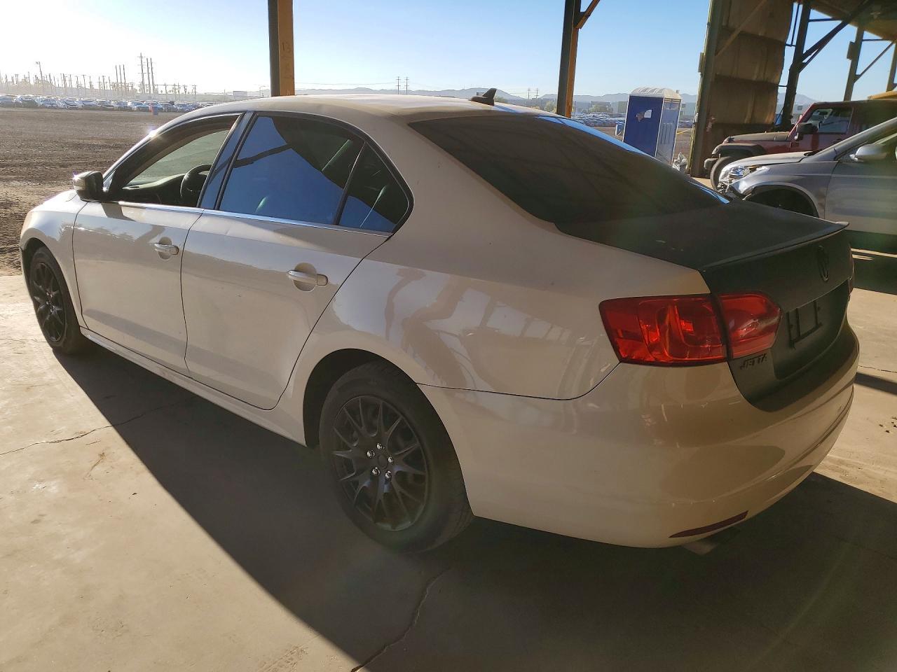 2014 Volkswagen Jetta Se - Фото 2