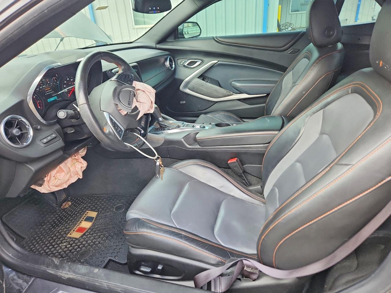 2017 Chevrolet Camaro - Image 7