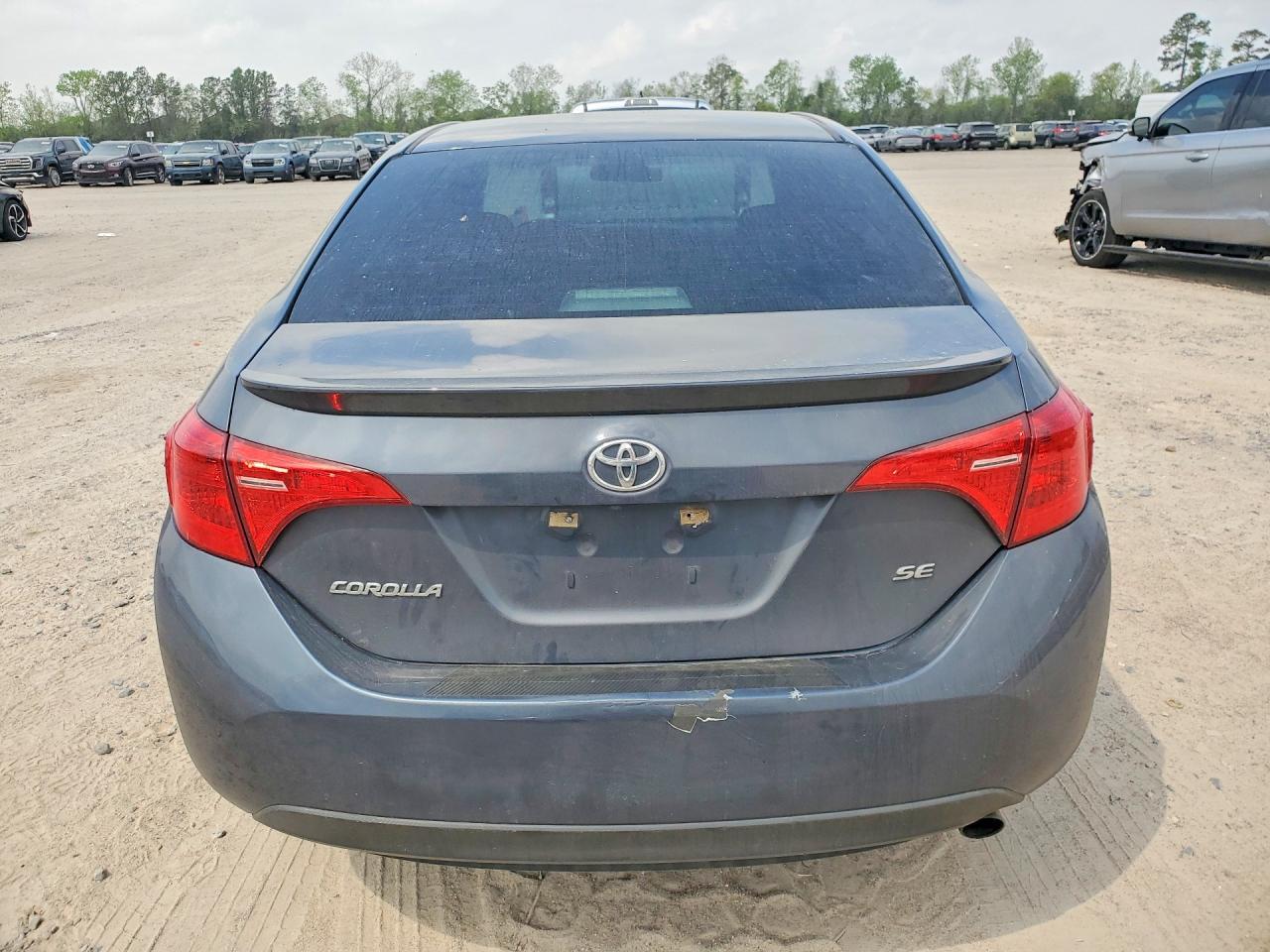 2017 Toyota Corolla Se - Фото 6