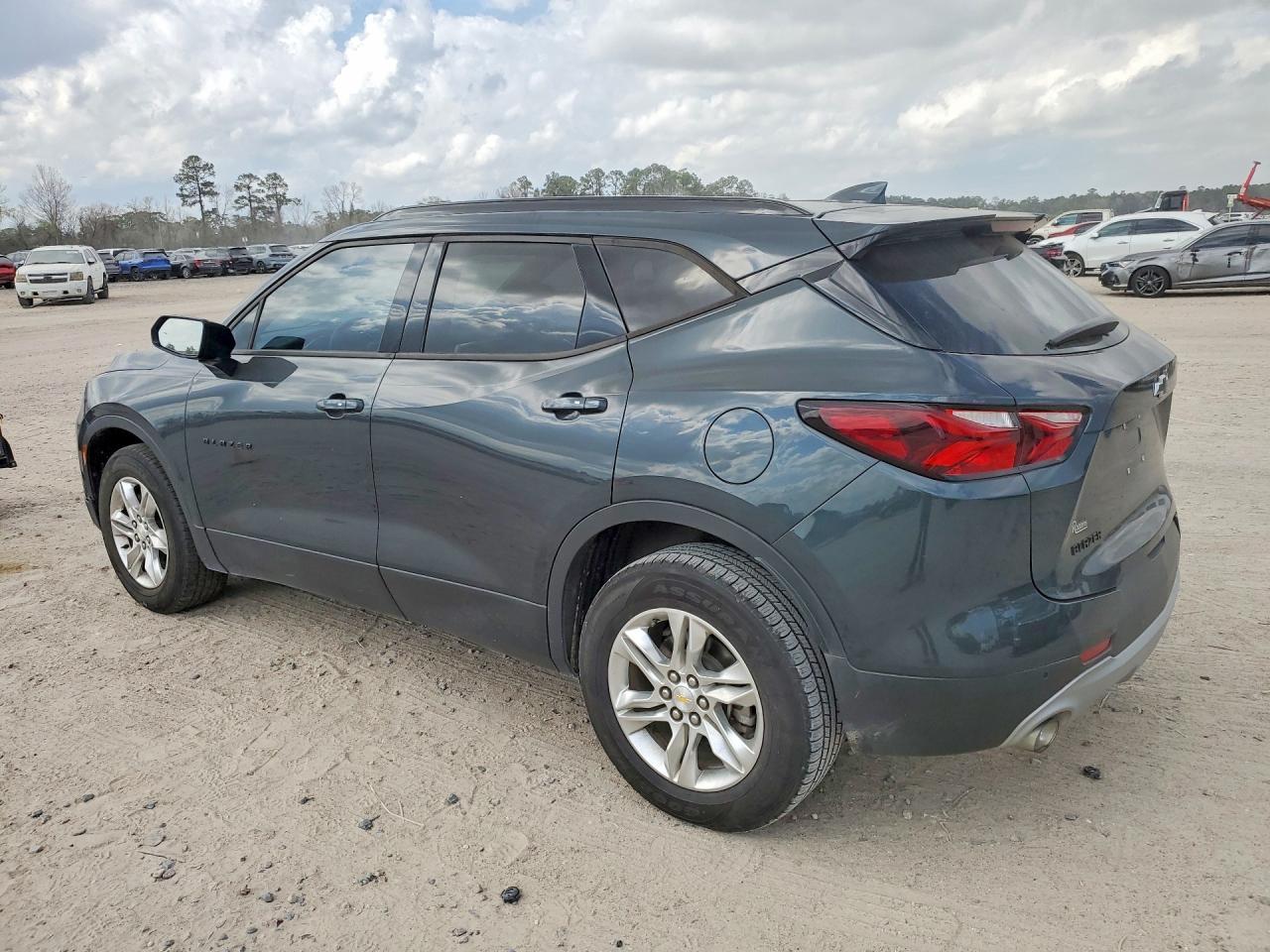 2019 Chevrolet Blazer 2Lt - Image 2