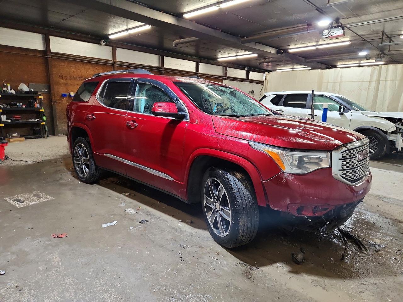 2019 GMC Acadia Denali - Image 4