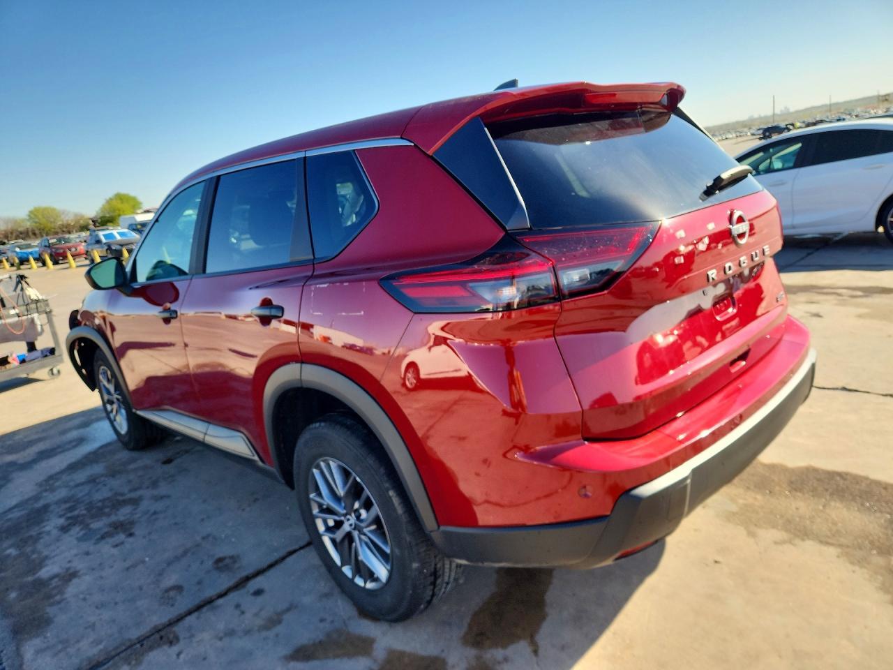 2025 Nissan Rogue S - Фото 2
