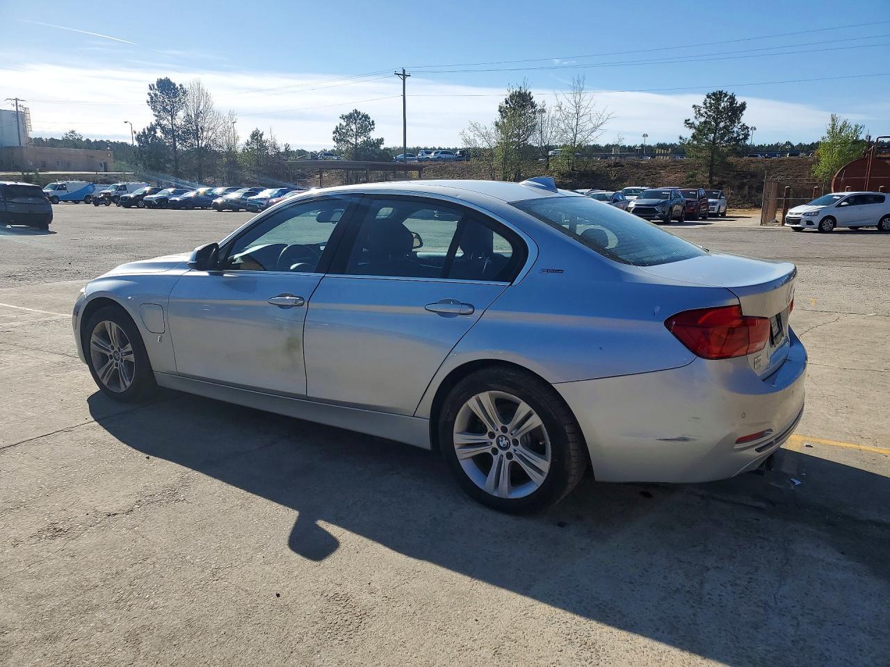 2017 BMW 330E - Image 2
