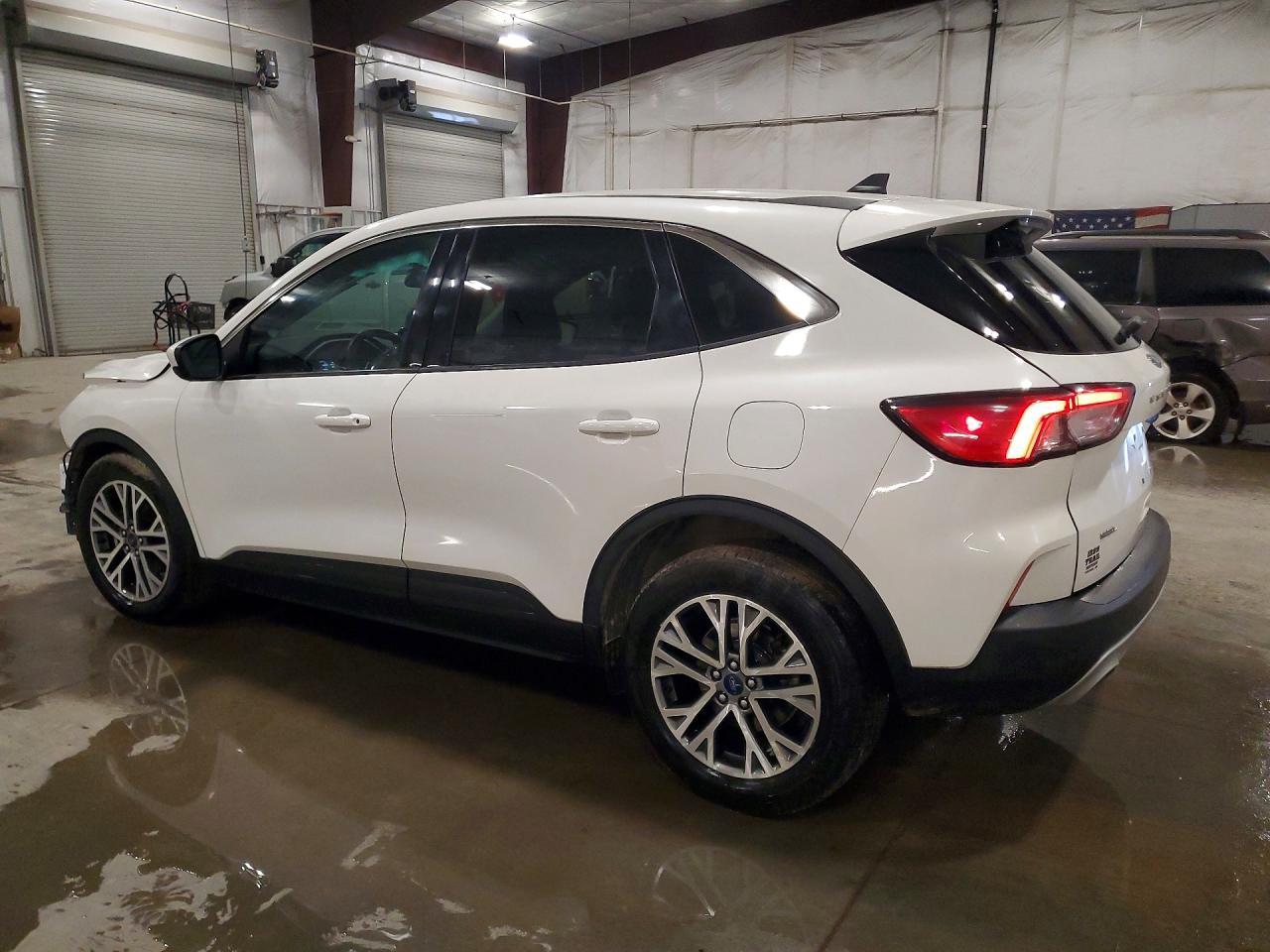 2022 Ford Escape Sel - Фото 2