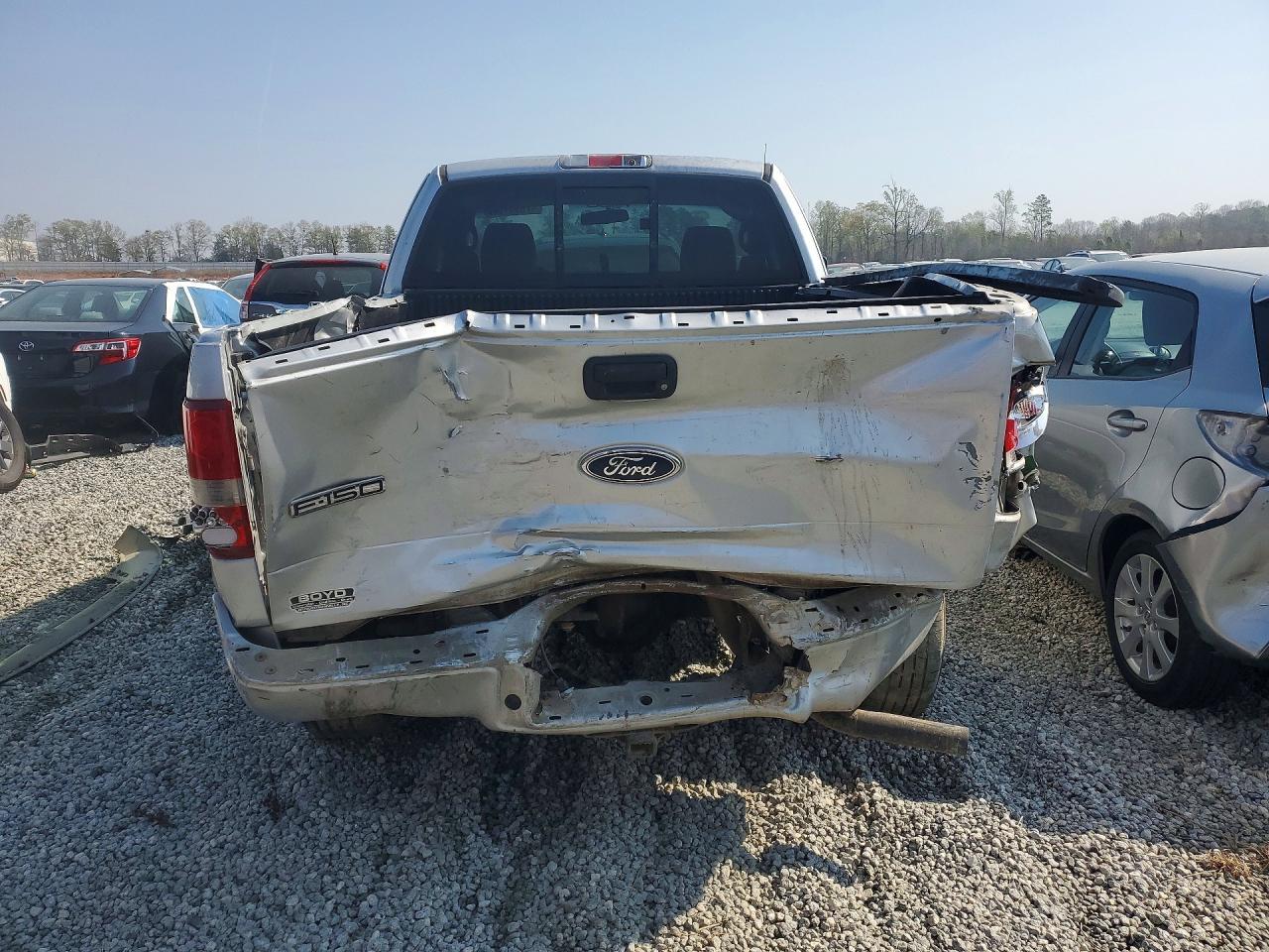 2004 Ford F150 - Фото 6