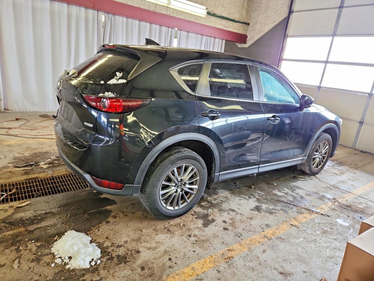 2017 Mazda Cx-5 Sport - Image 3