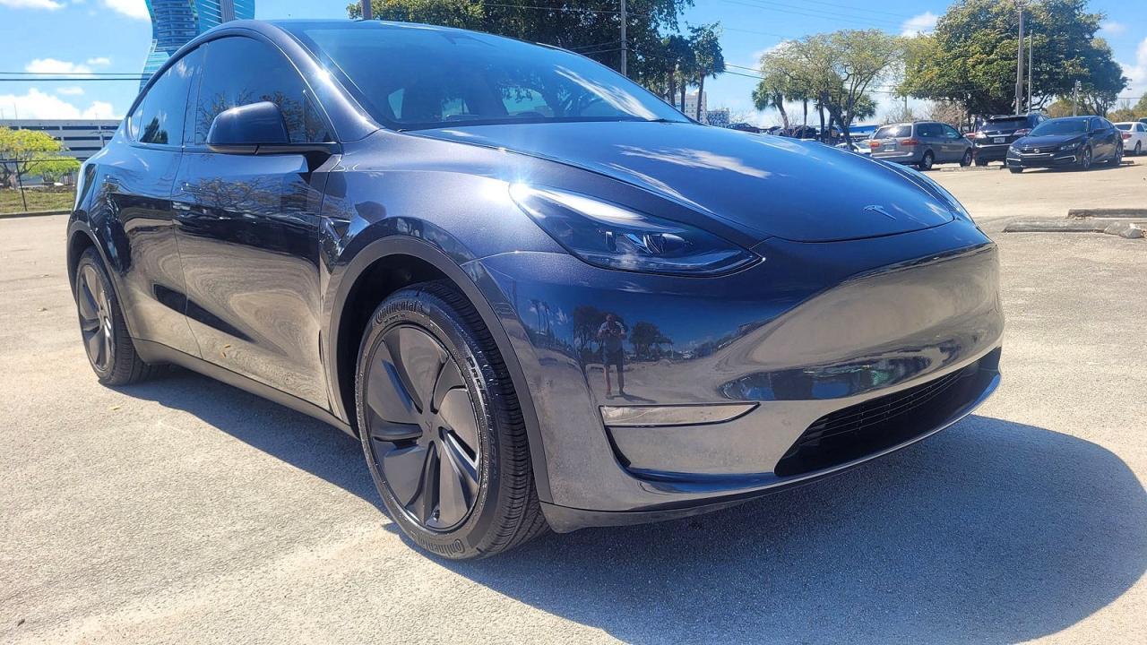 2025 Tesla Model Y