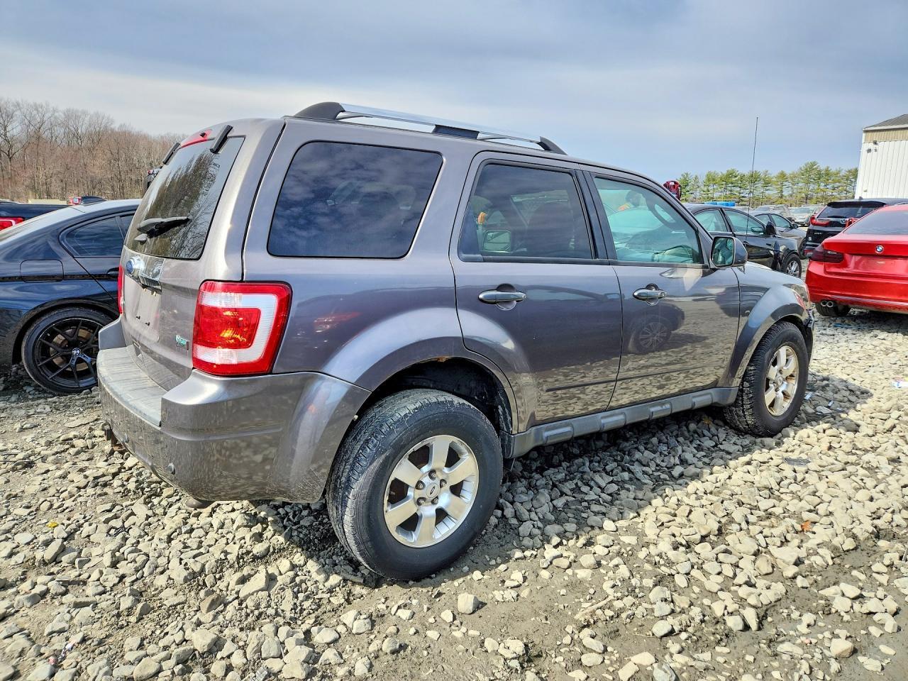 2011 Ford Escape - Image 3