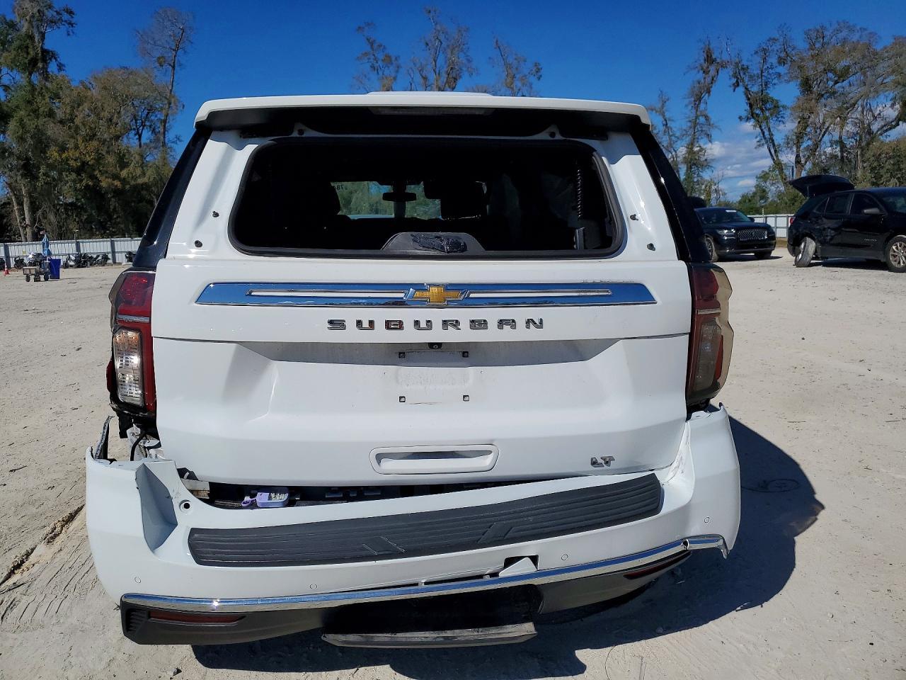 2021 Chevrolet Suburban C1500 Lt - Image 6