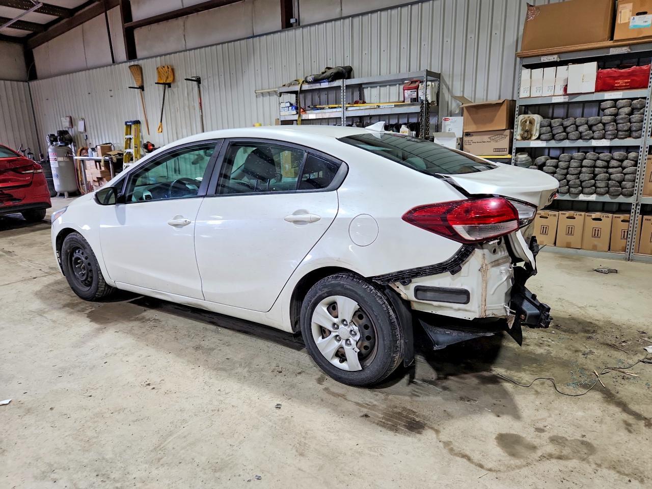 2017 Kia Forte Lx - Image 2