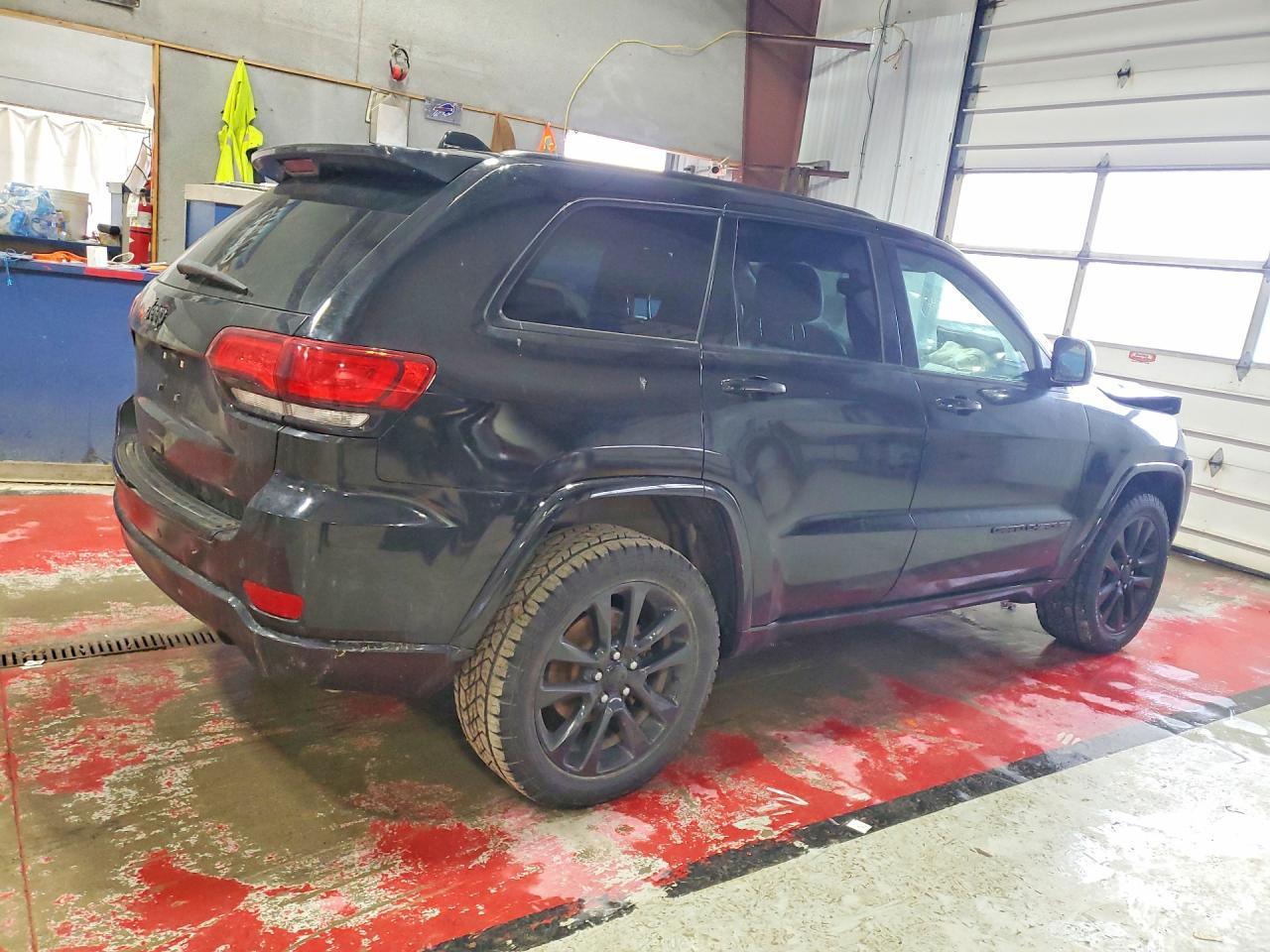 2017 Jeep Grand Cherokee Laredo - Фото 3