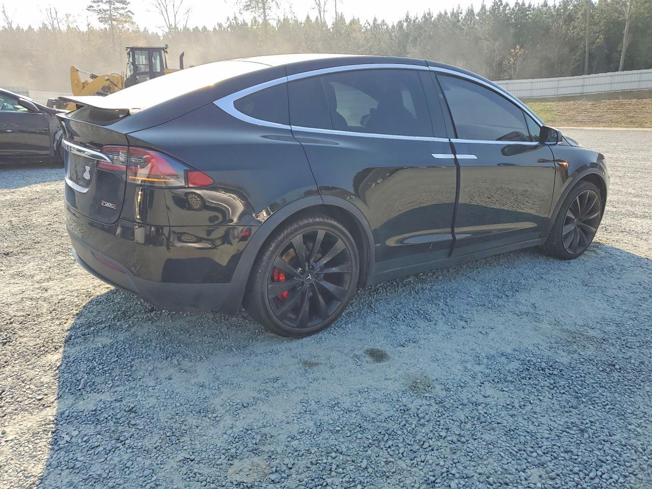 2016 Tesla Model X - Фото 3