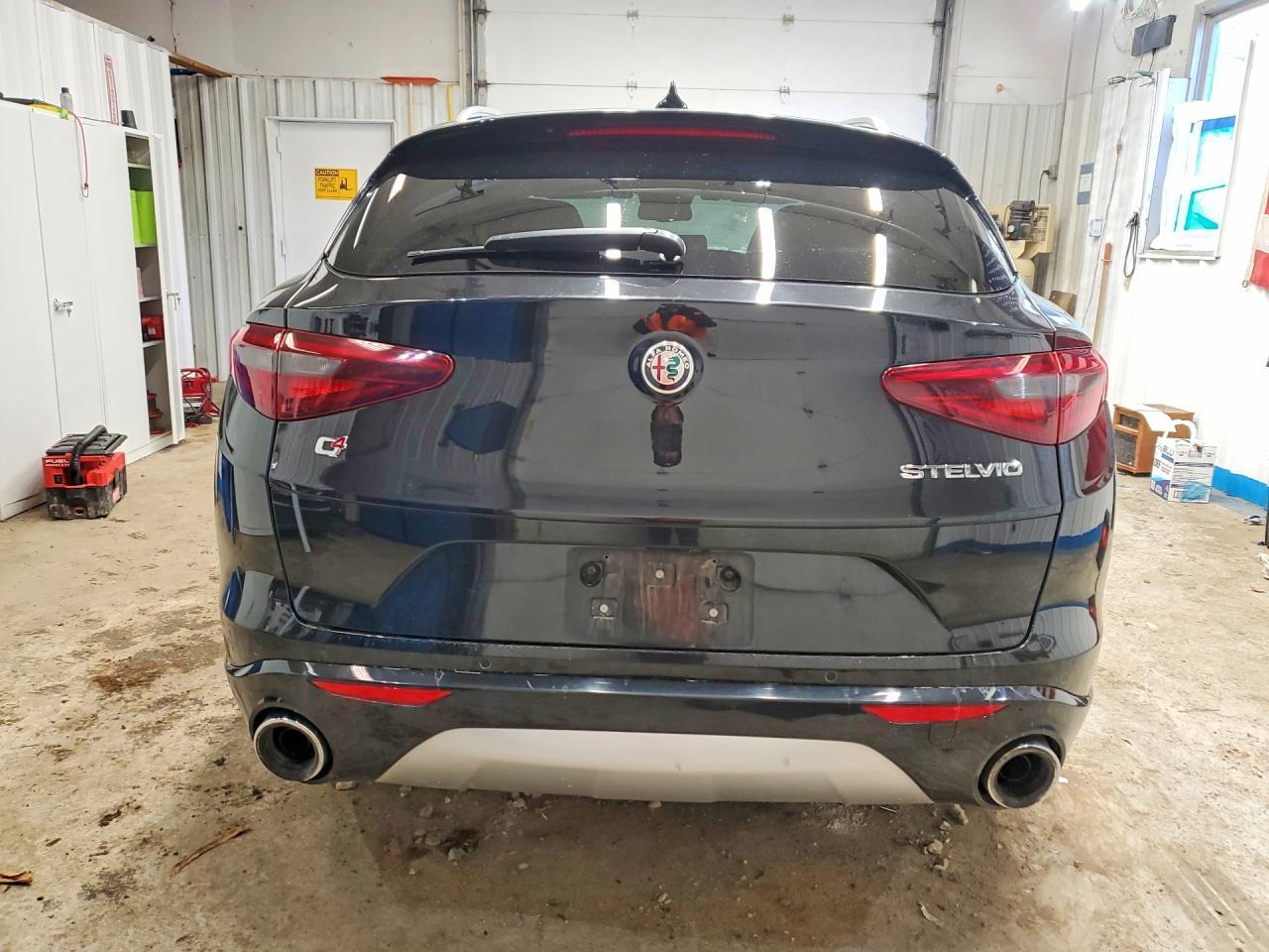 2021 Alfa Romeo Stelvio Ti - Фото 6