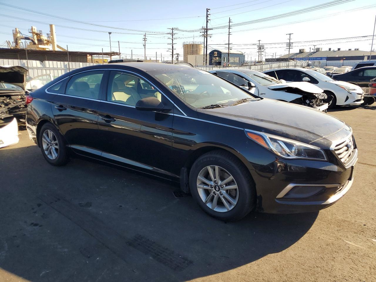2017 Hyundai Sonata Se - Фото 4