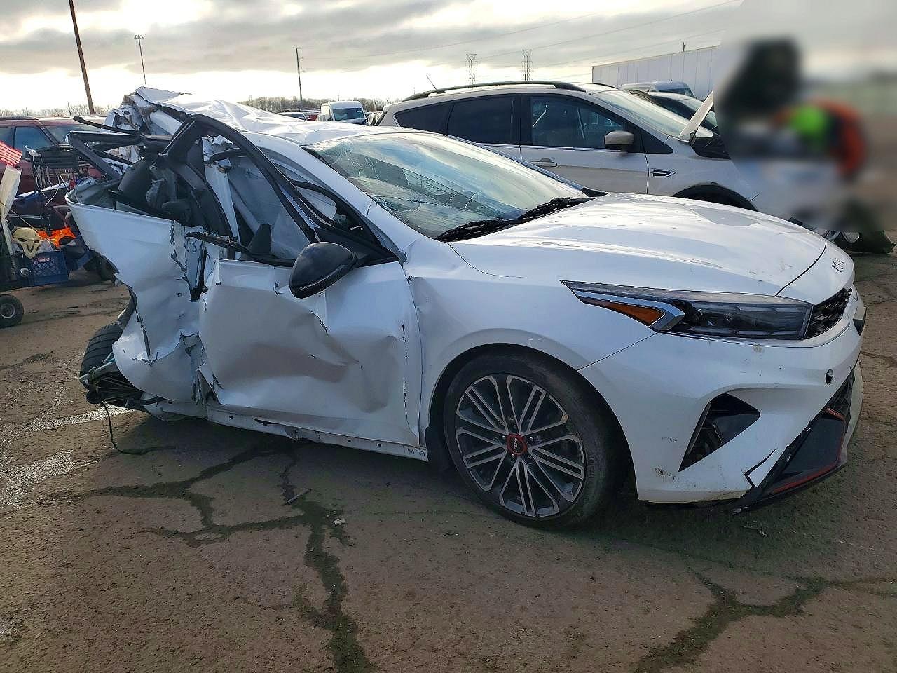 2023 Kia Forte Gt - Фото 4