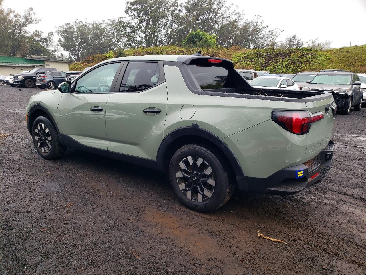 2025 Hyundai Santa Cruz Se - Image 2