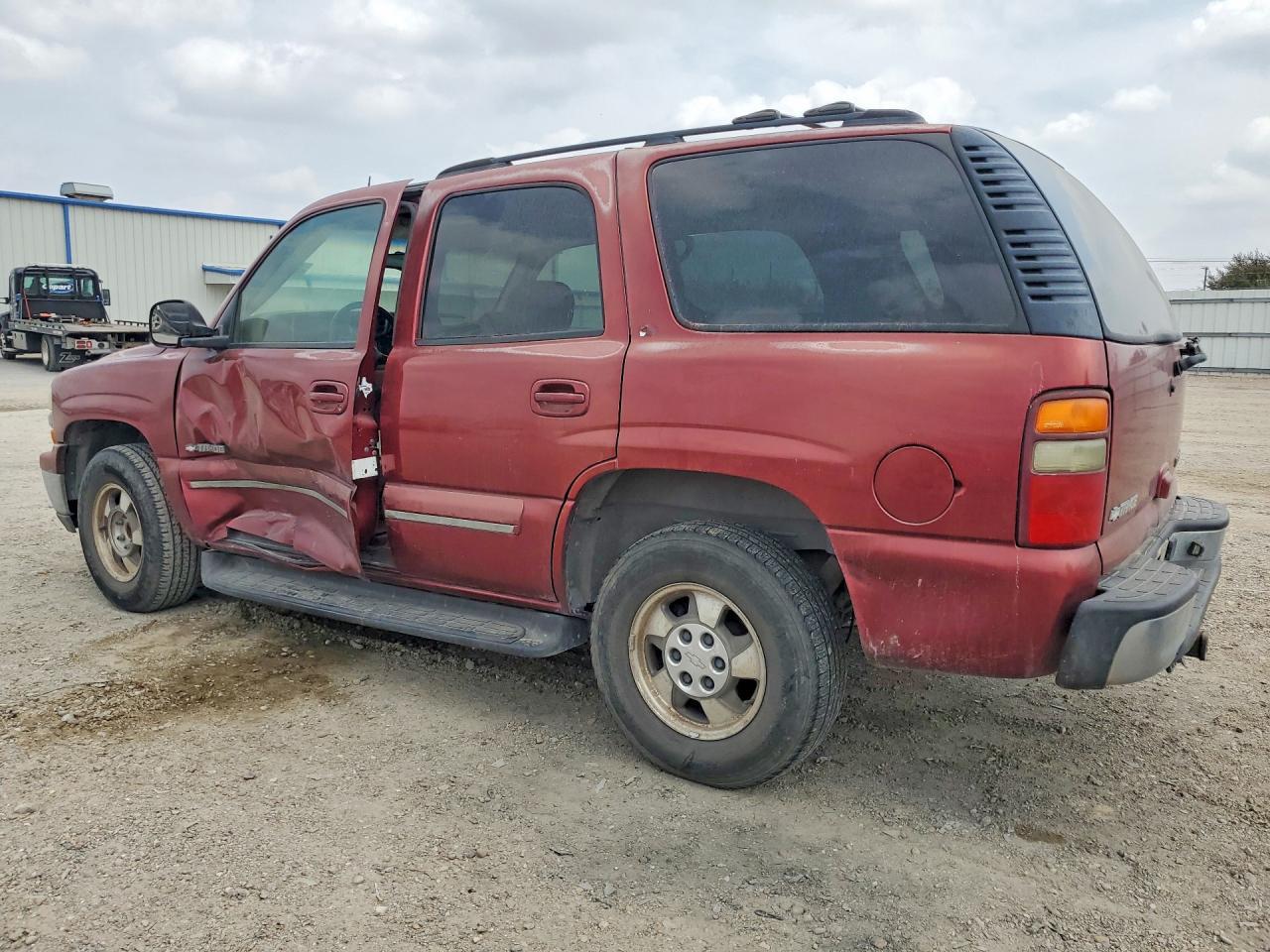 2002 Chevrolet Tahoe - Фото 2