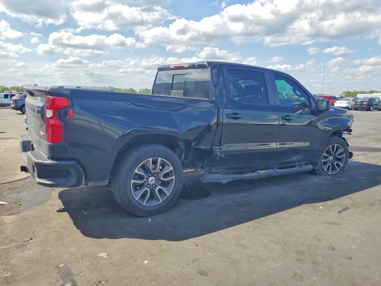 2020 Chevrolet Silverado Rst - Фото 3