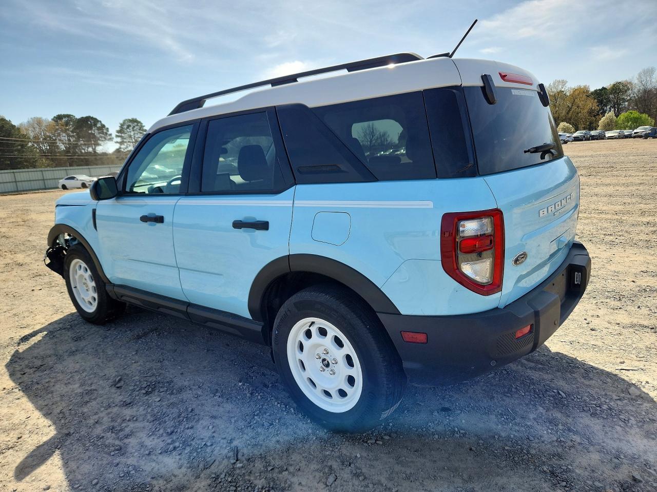 2025 Ford Bronco Sport Heritage - Image 2