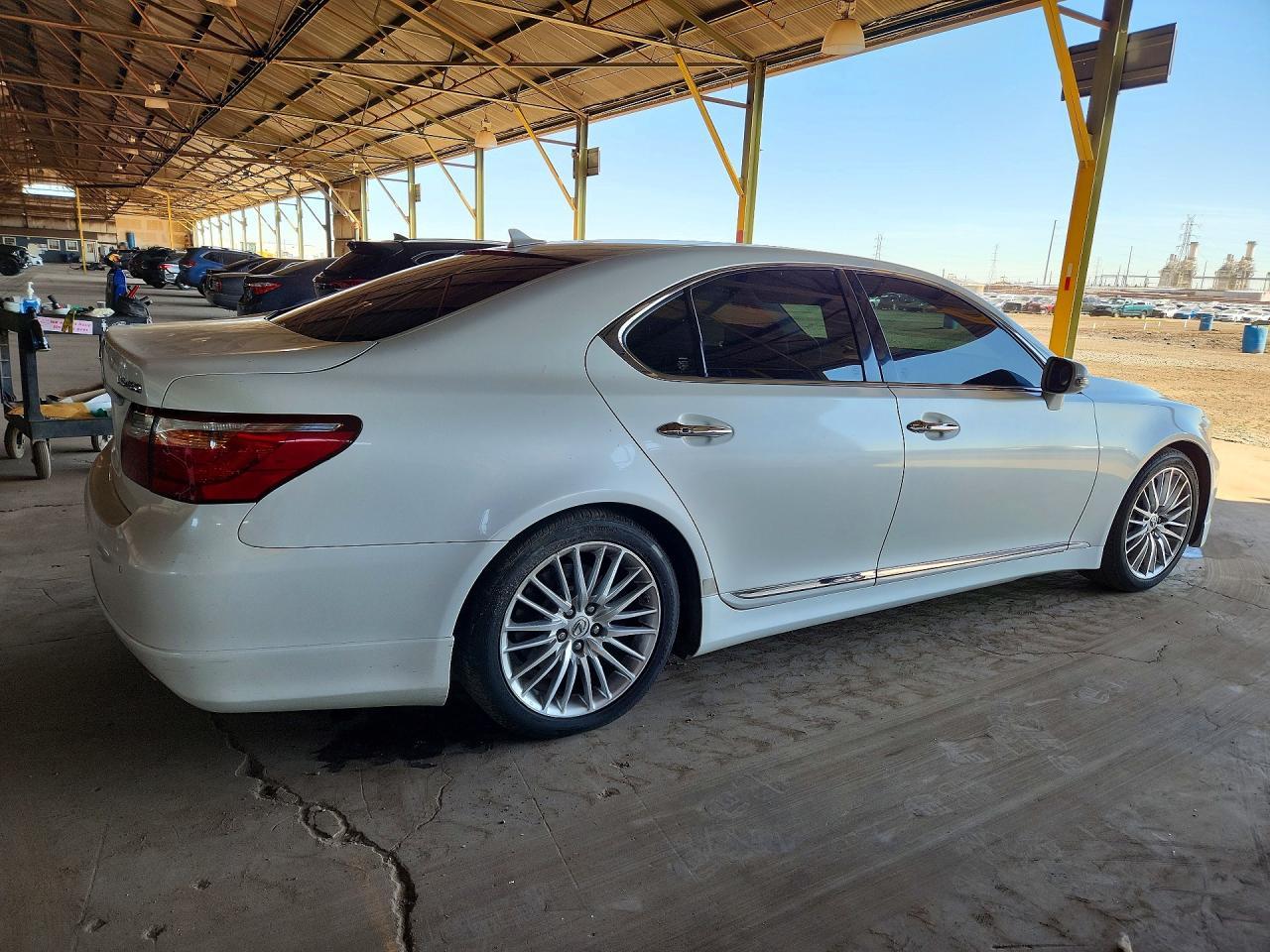 2010 Lexus Ls 460 Base - Фото 3