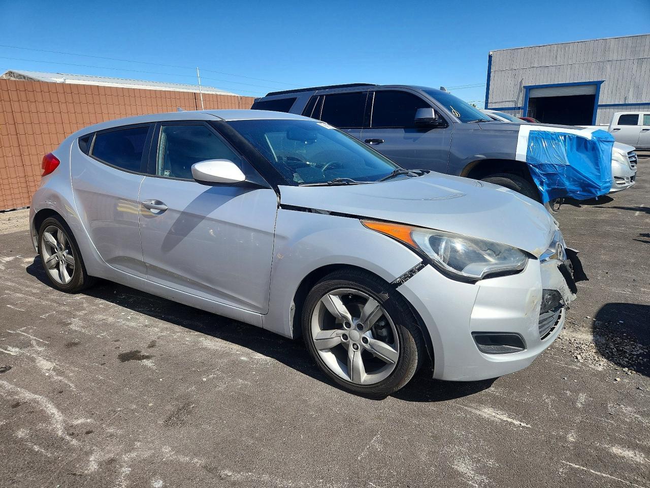 2013 Hyundai Veloster Base - Фото 4