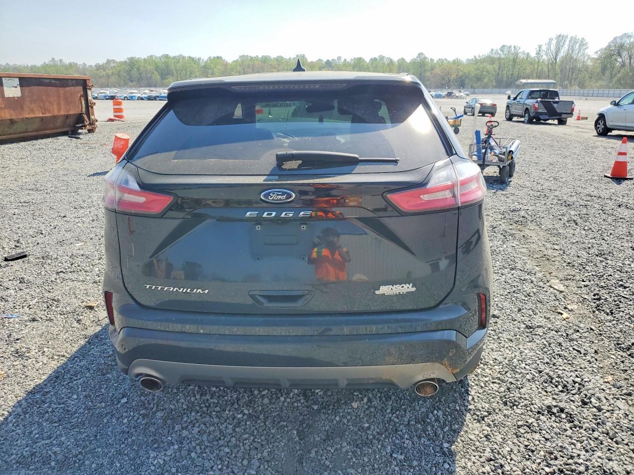 2021 Ford Edge Titanium - Фото 6