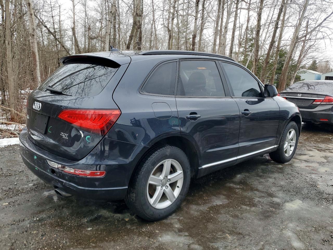 2013 Audi Q5 Premium - Image 3