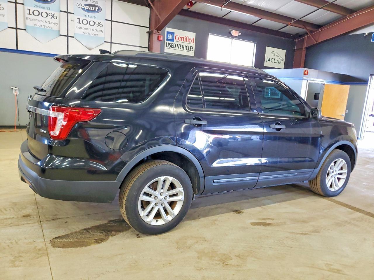 2017 Ford Explorer - Фото 3